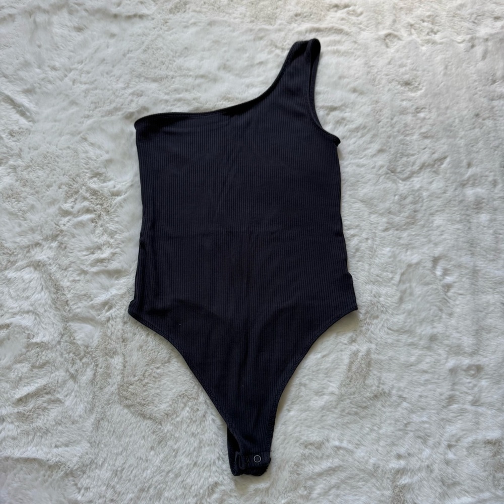 AE Dark Grey Ribbed One Shoulder Bodysuit